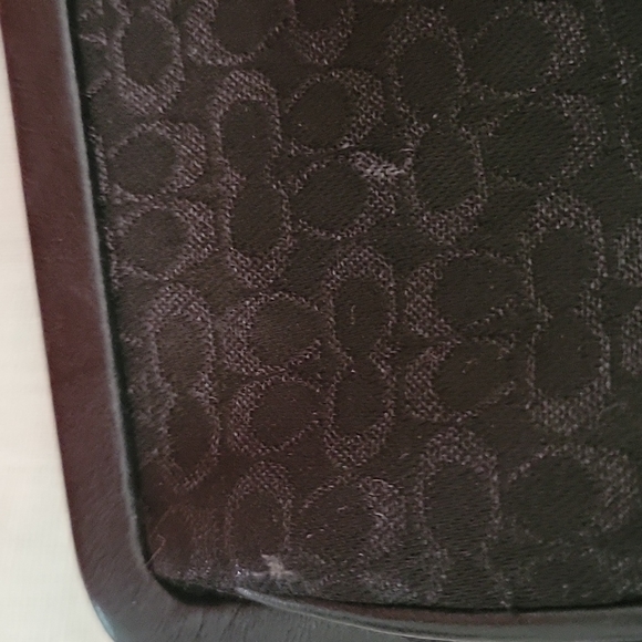 Coach Evening Wristlet - Picture 7 of 9